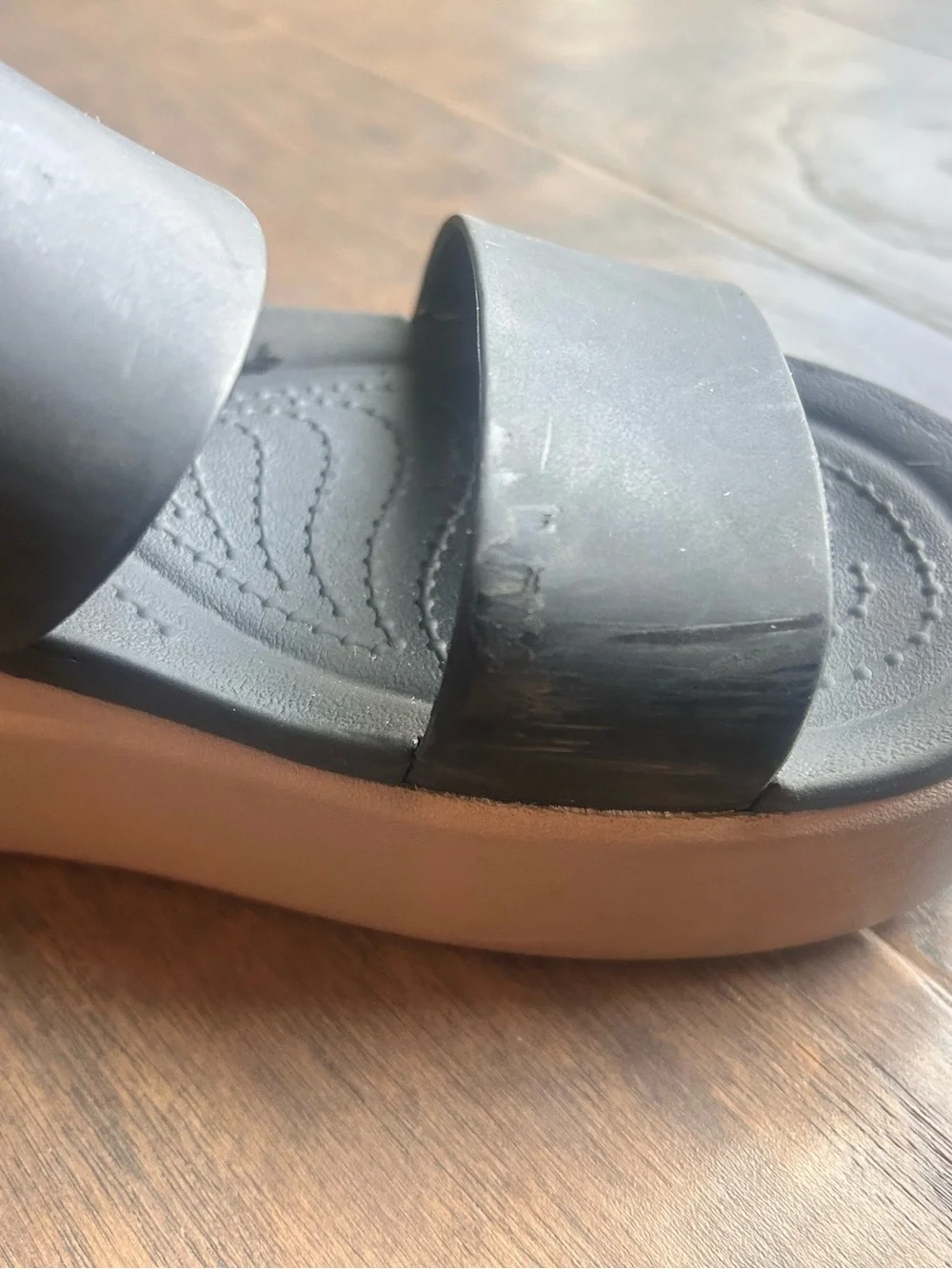 Crocs Women's Black/Mushroom Brooklyn Low Wedge Sandals Sz 7